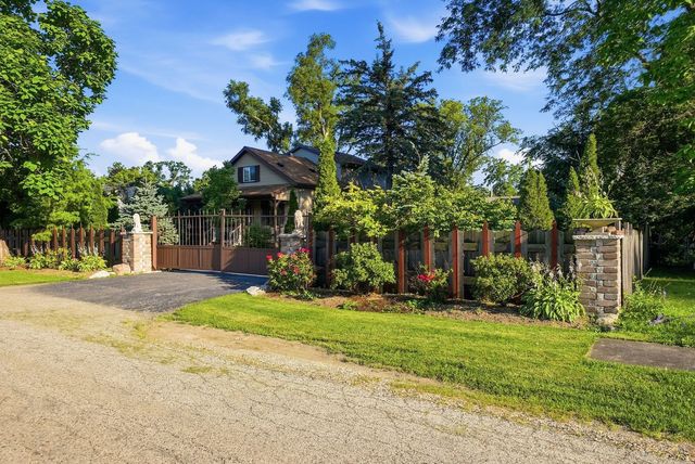 2007 34th Street, Zion, IL 60099