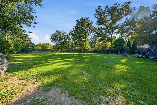 2007 34th Street, Zion, IL 60099