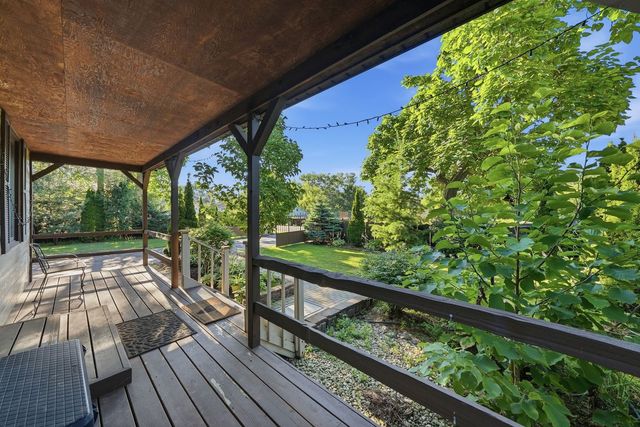 2007 34th Street, Zion, IL 60099