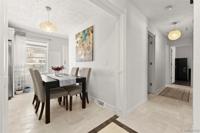 21670 Hancock Street, Farmington, MI 48336