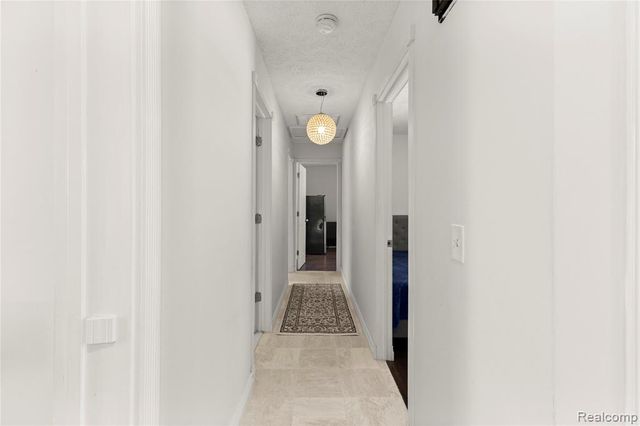 21670 Hancock Street, Farmington, MI 48336