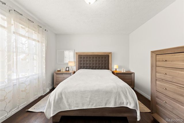 21670 Hancock Street, Farmington, MI 48336