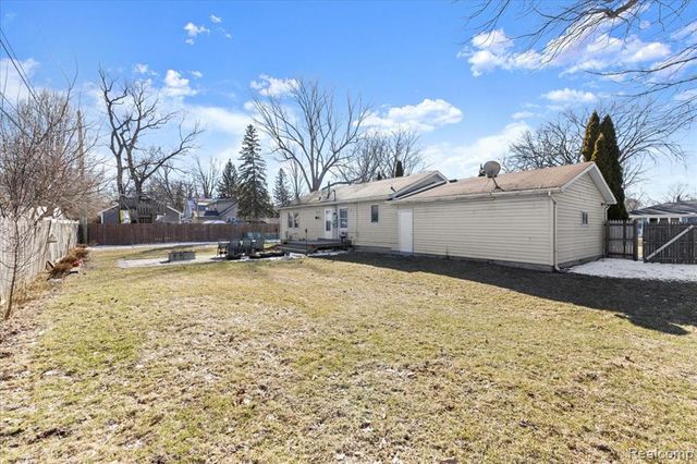 21670 Hancock Street, Farmington, MI 48336