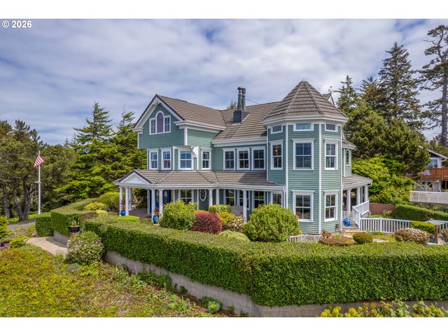 930 Nw HIGHLAND Dr, Waldport, OR 97394