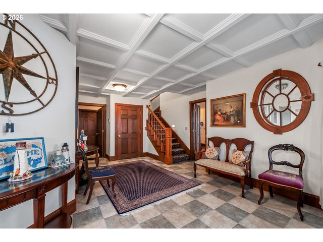 930 Nw HIGHLAND Dr, Waldport, OR 97394