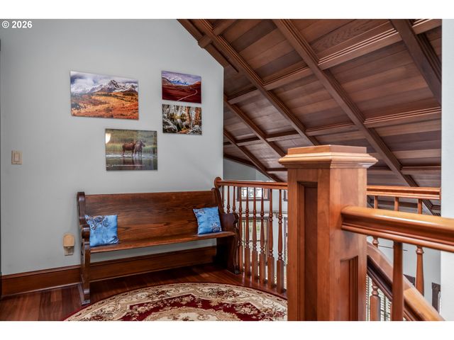 930 Nw HIGHLAND Dr, Waldport, OR 97394