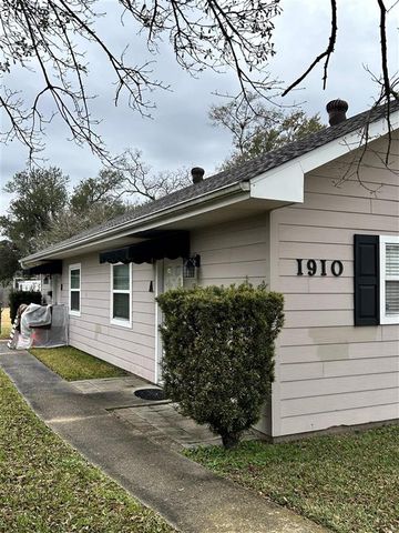 1910 Alvin Street, Lake Charles, LA 70601