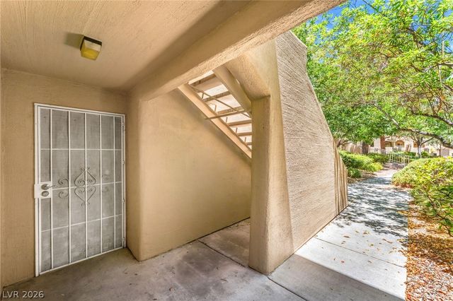 1901 Rio Canyon Court 102, Las Vegas, NV 89128