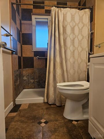 860 Sarbrook Drive, Springfield Twp., OH 45231