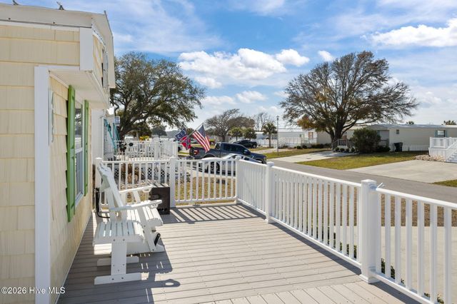 405 Snow Goose Lane, Newport, NC 28570