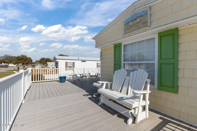 405 Snow Goose Lane, Newport, NC 28570