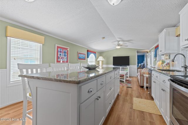 405 Snow Goose Lane, Newport, NC 28570