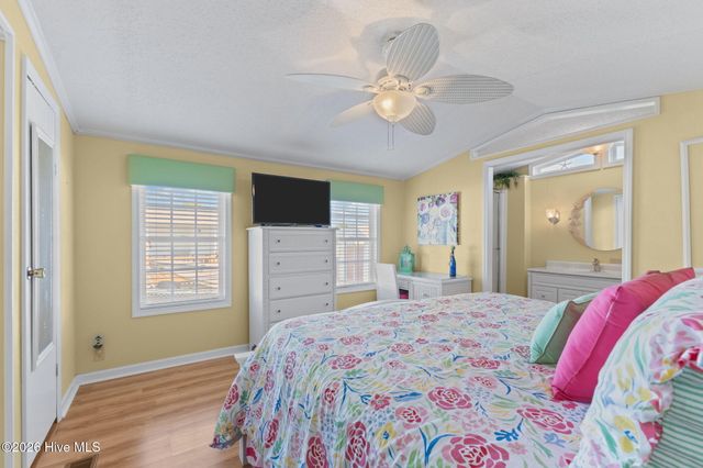 405 Snow Goose Lane, Newport, NC 28570