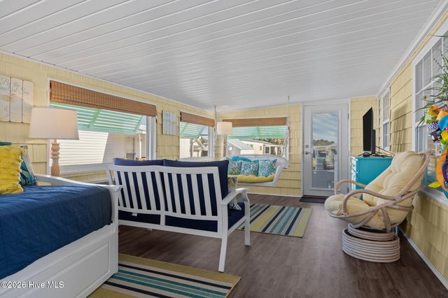 405 Snow Goose Lane, Newport, NC 28570