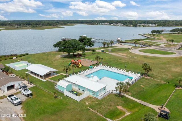 405 Snow Goose Lane, Newport, NC 28570