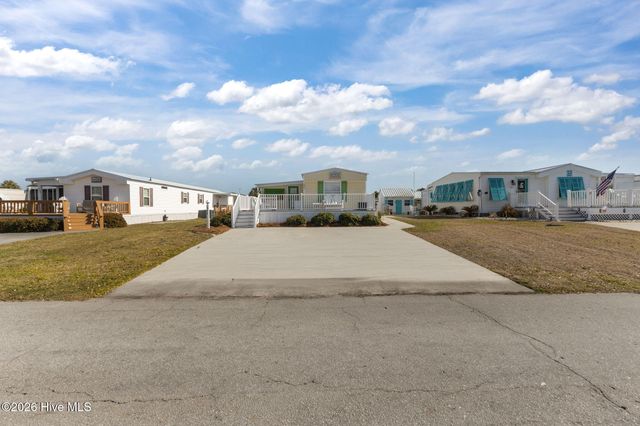 405 Snow Goose Lane, Newport, NC 28570