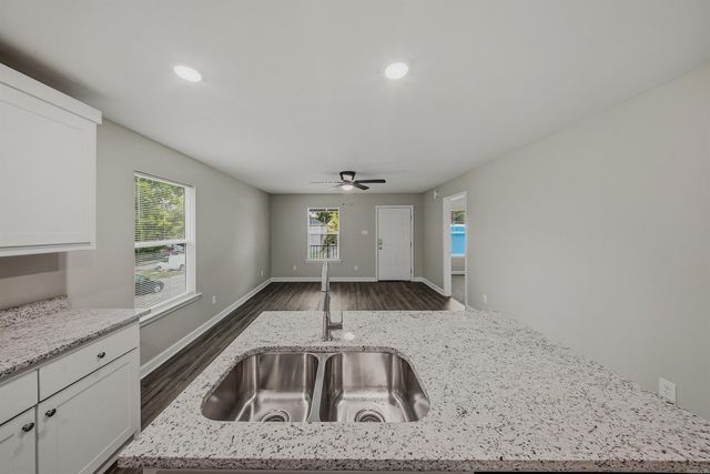 3015.5 W 16th Street, Little Rock, AR 72204