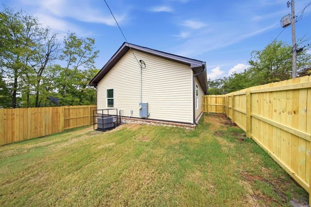 3015.5 W 16th Street, Little Rock, AR 72204