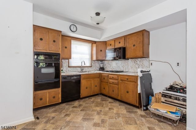 164 Page St, Elmwood Park Boro, NJ 07407