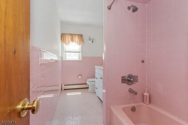 164 Page St, Elmwood Park Boro, NJ 07407