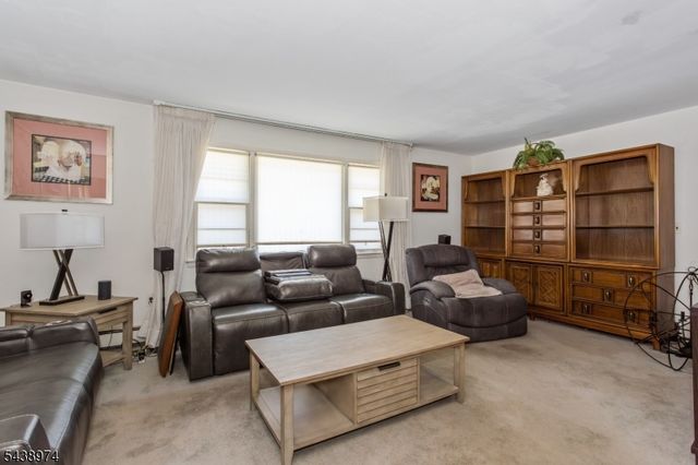 164 Page St, Elmwood Park Boro, NJ 07407