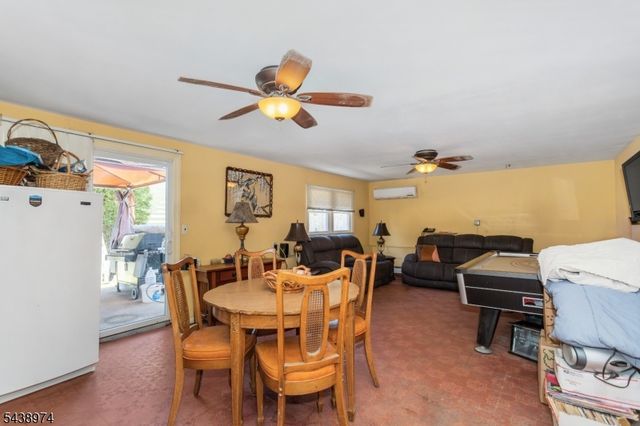 164 Page St, Elmwood Park Boro, NJ 07407