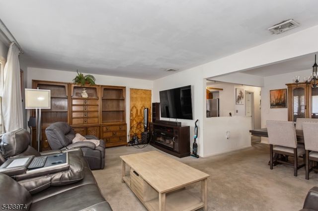164 Page St, Elmwood Park Boro, NJ 07407