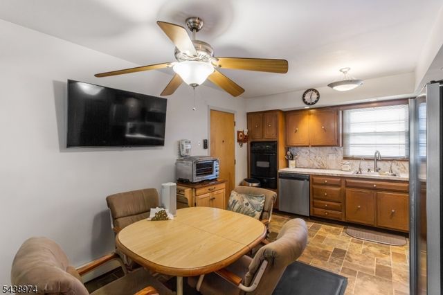 164 Page St, Elmwood Park Boro, NJ 07407