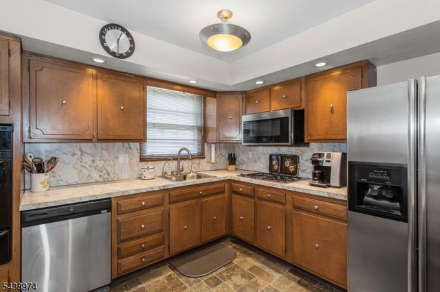 164 Page St, Elmwood Park Boro, NJ 07407