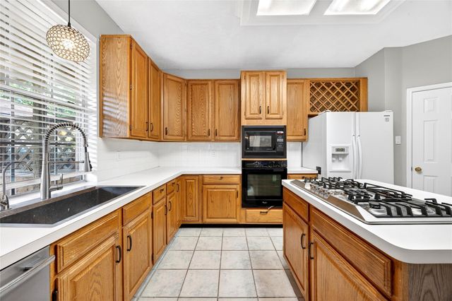 10615 Vandercroft Court, Houston, TX 77070