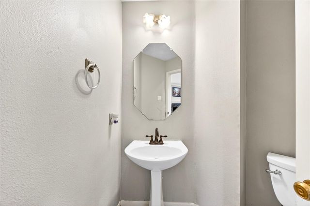 10615 Vandercroft Court, Houston, TX 77070