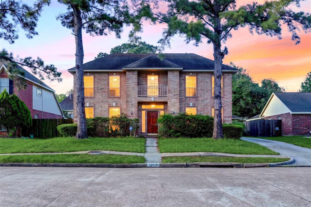 10615 Vandercroft Court, Houston, TX 77070