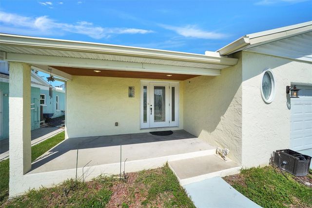 17596 1ST STREET E, Redington Shores, FL 33708