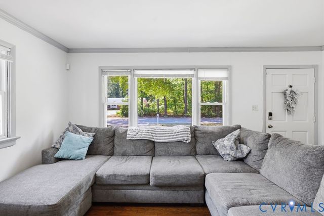 405 S Oak Ave, Highland Springs, VA 23075