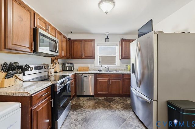 405 S Oak Ave, Highland Springs, VA 23075
