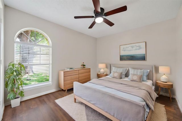 9906 Rocky Hollow Road, La Porte, TX 77571