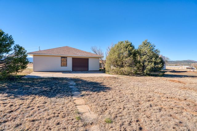 35 Sumption Road, Sandia Park, NM 87047