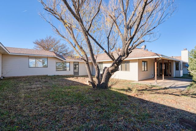 35 Sumption Road, Sandia Park, NM 87047