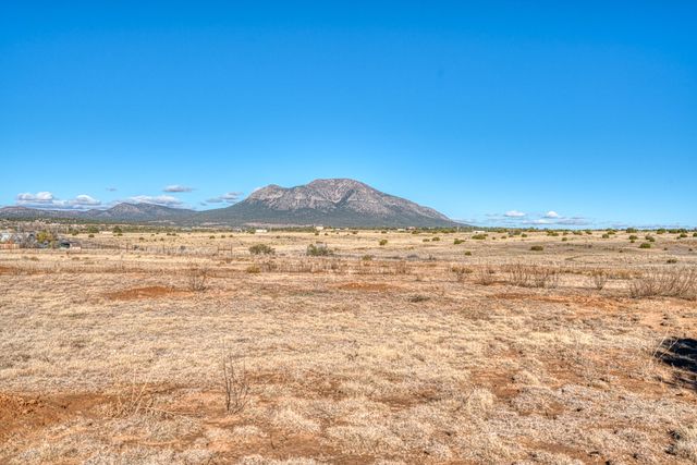 35 Sumption Road, Sandia Park, NM 87047