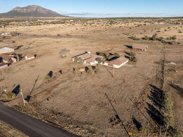 35 Sumption Road, Sandia Park, NM 87047