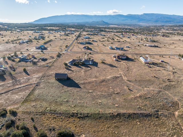 35 Sumption Road, Sandia Park, NM 87047