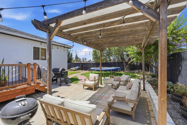 5820 Gregg Court, La Mesa, CA 91942