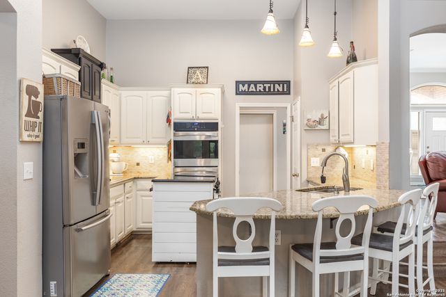 28902 CHARTWELL LN, Fair Oaks Ranch, TX 78015