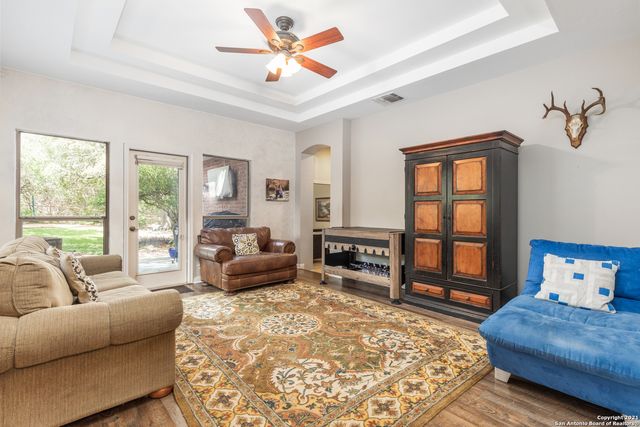28902 CHARTWELL LN, Fair Oaks Ranch, TX 78015