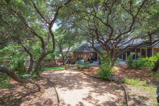 28902 CHARTWELL LN, Fair Oaks Ranch, TX 78015