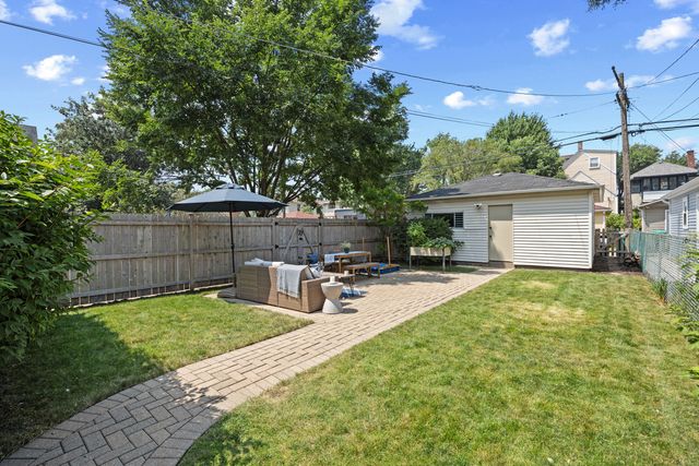 545 S Harvey Avenue, Oak Park, IL 60304