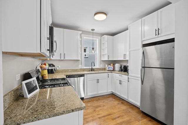 545 S Harvey Avenue, Oak Park, IL 60304