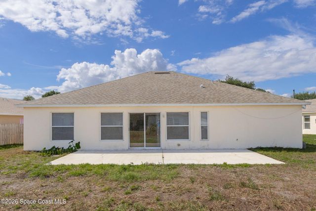 483 Freeman Road NW, Palm Bay, FL 32907