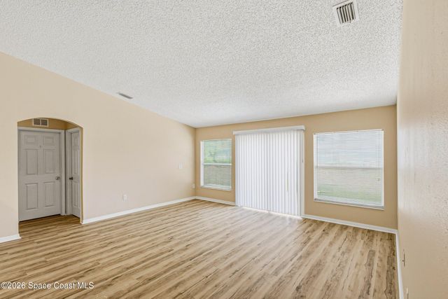 483 Freeman Road NW, Palm Bay, FL 32907