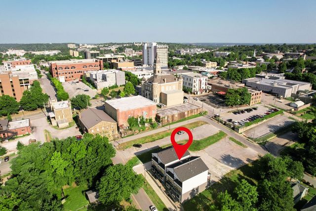 122 E Mountain Street, Fayetteville, AR 72701